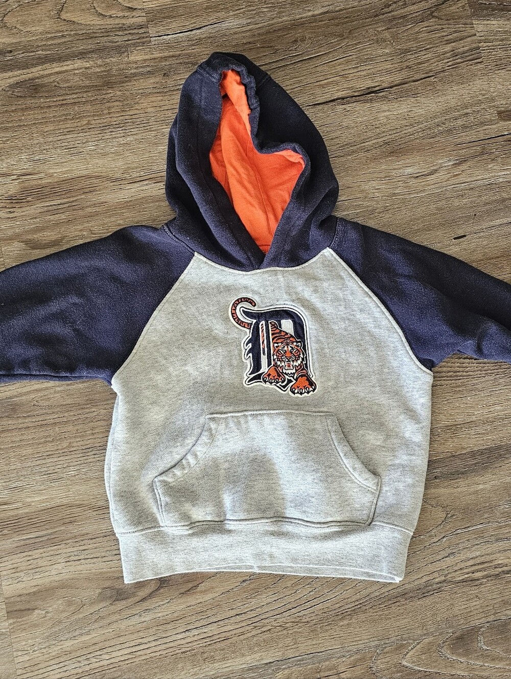 Detroit Tigers Sweatshirt Toddler Size 4